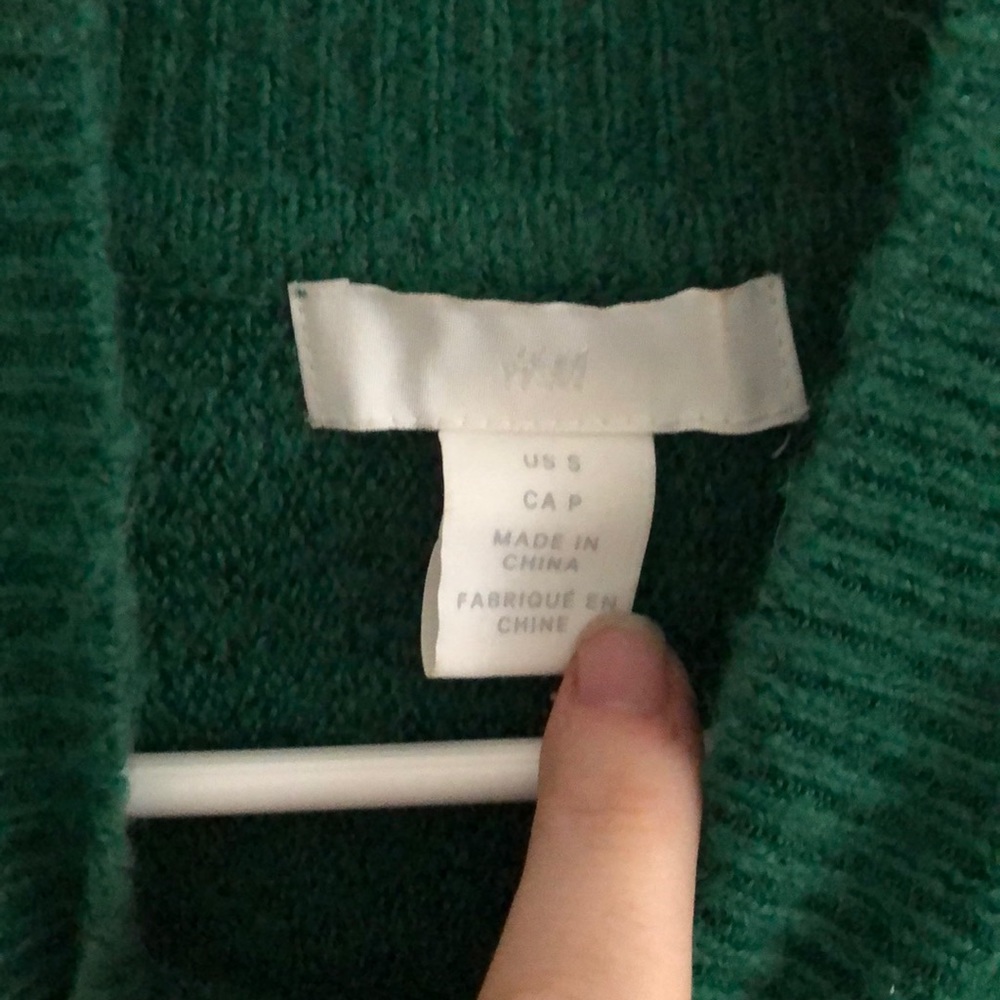 H&M Kelly Green Mock Neck Sweater - Picture 3 of 4